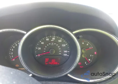 2011 Kia Sorento Lx z USA, uszkodzony, nr VIN 5XYKT4A12BG165172